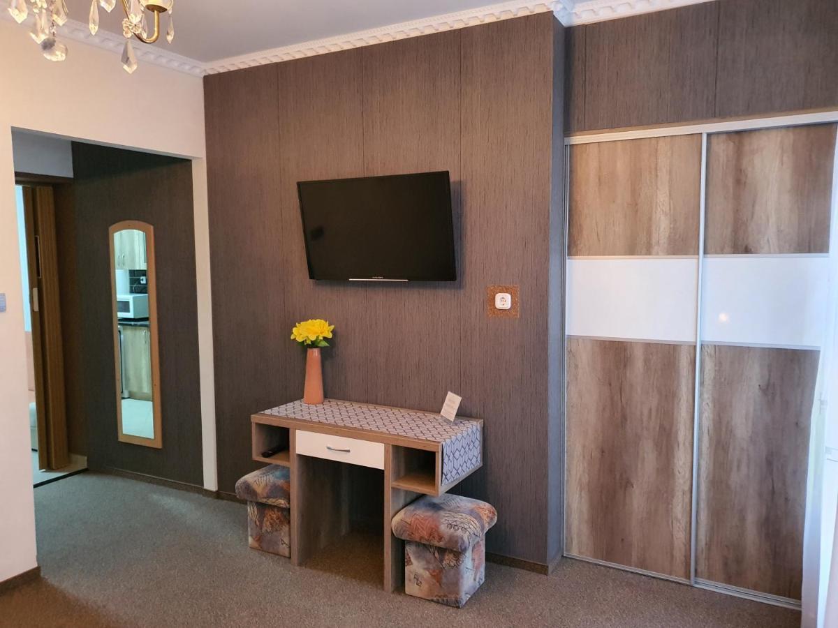 Szlavi Apartman باجة المظهر الخارجي الصورة